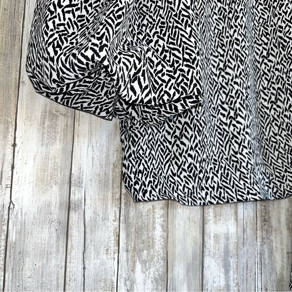 Vince Camuto 3/4 Sleeve Bubble Tie Front  Printed Blouse - Picture 4 of 7